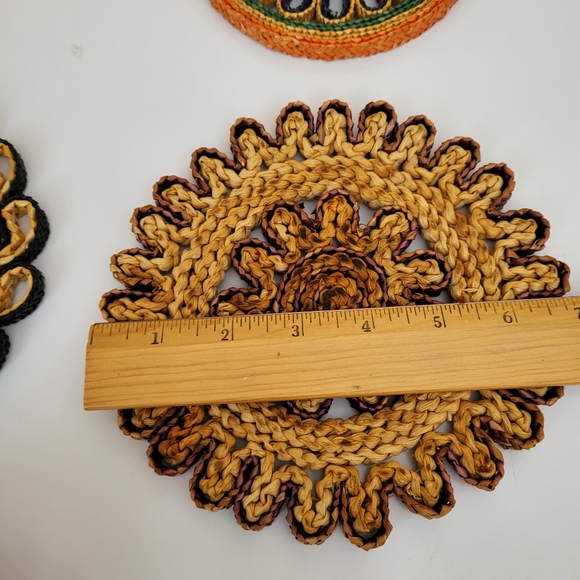 Vintage Rattan Raffia Trivets Lot of Three - Picture 10 of 11